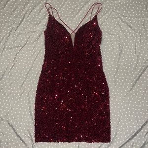 Maroon Nox Annabel short fitted sequin dress!